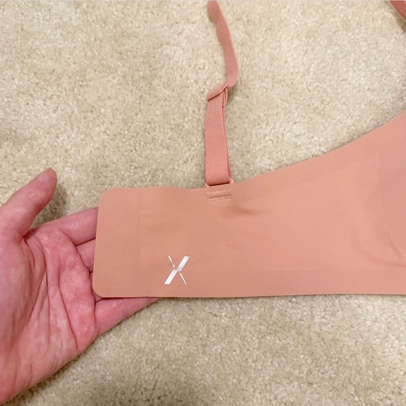 Knix Padded V-Neck Bra - Thin Strap - Picture 8 of 8